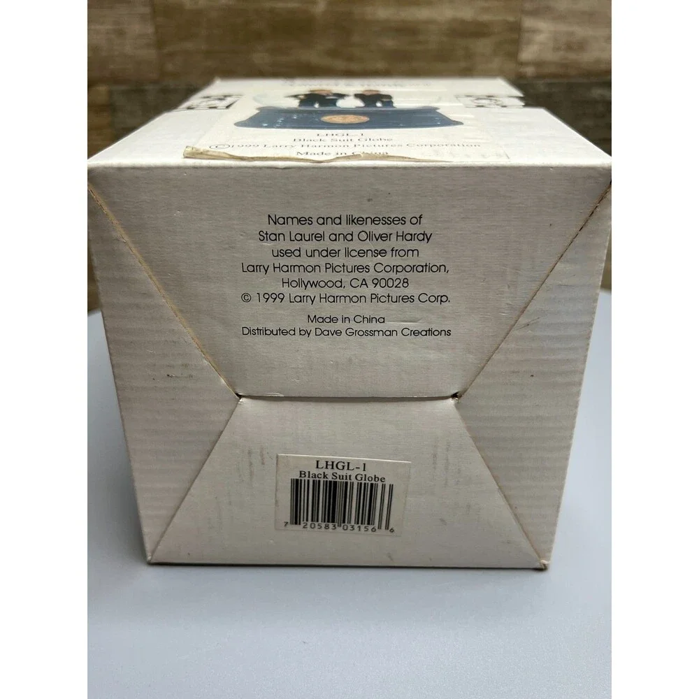 1999 Dave Grossman Creations Laurel & Hardy Water Snow Globe LHGL-1
